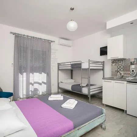 Tasos 3* Hriszí Amudiá